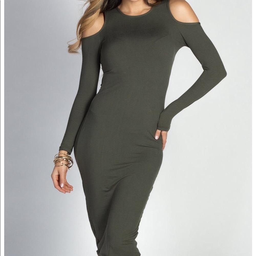 Plus cold shoulder midi dress